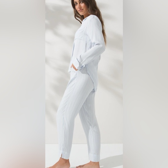 NWT Soma 100% Rayon Challis Blue and White Stripe Pajama Set - Picture 3 of 16